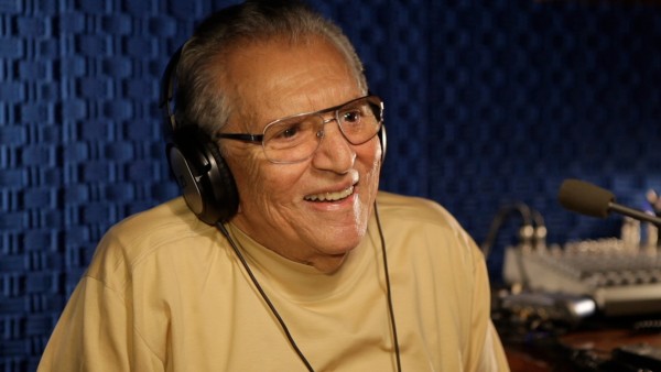 Carlos Alberto de Nóbrega no estúdio do Trip FM