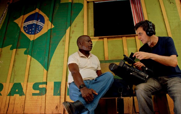 Victor Lopes (dir.) com o ex-garimpeiro Pelé