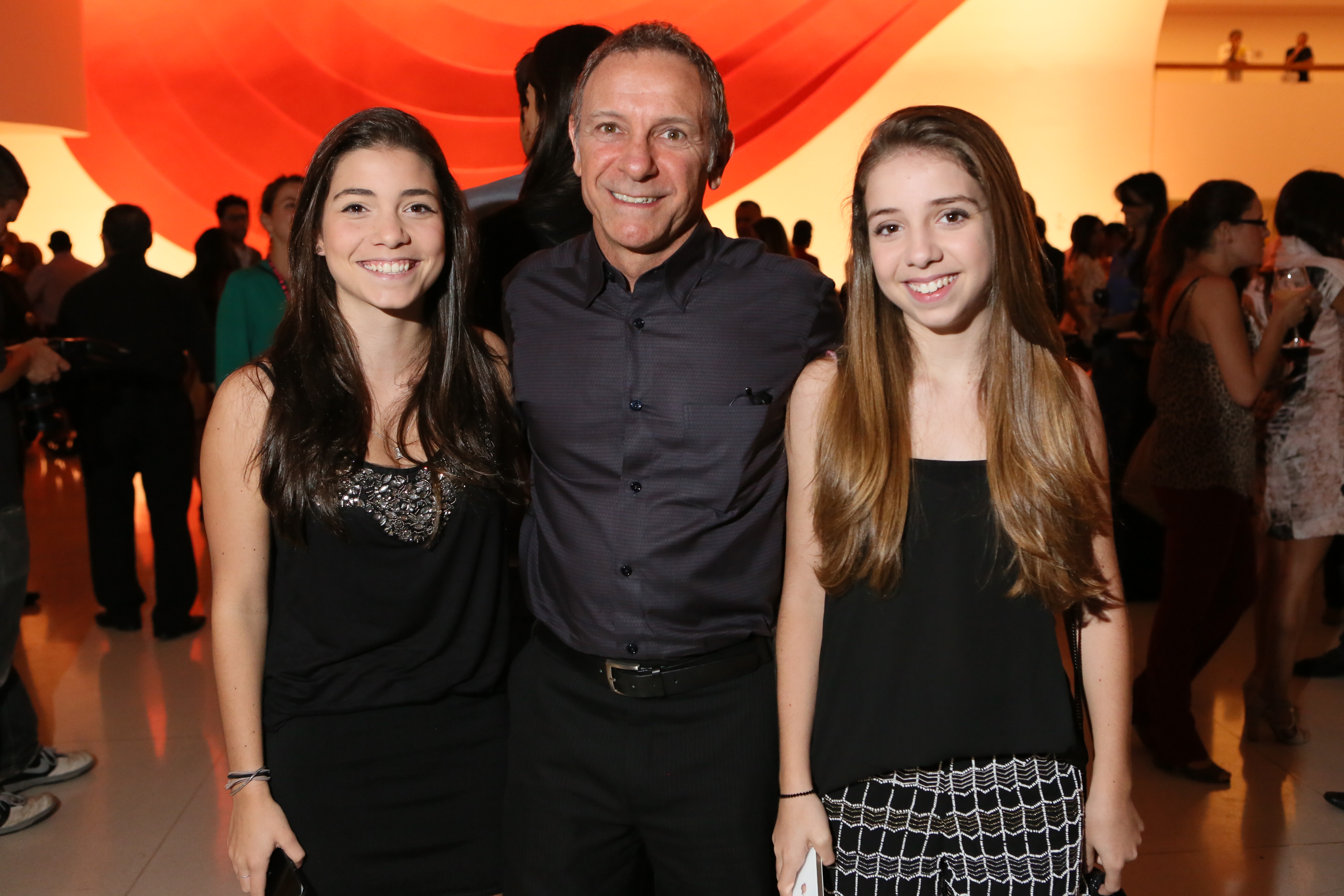 Carlos Sarli e filhas
