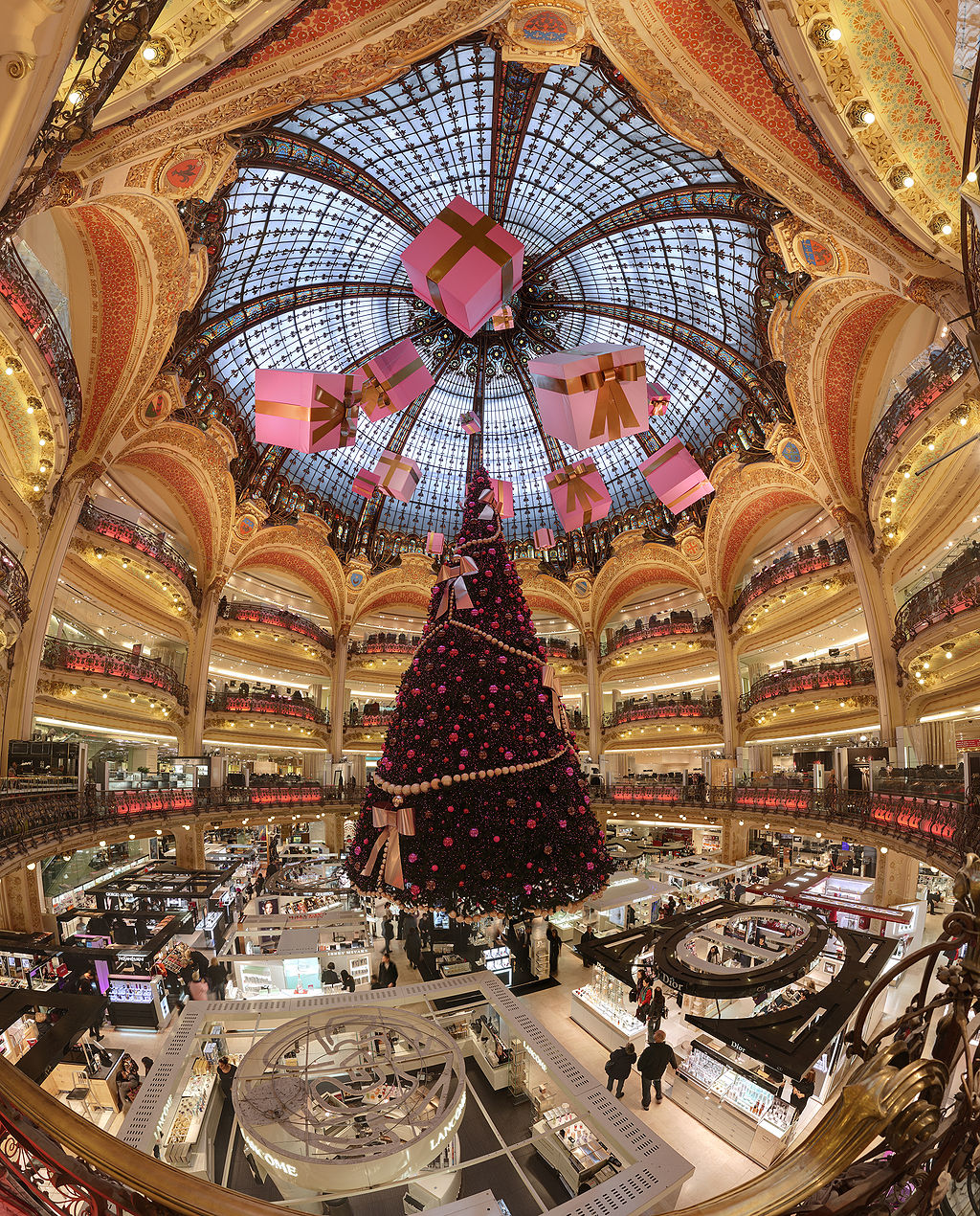 Lojas Galeries Lafayette de Paris (25 votos)