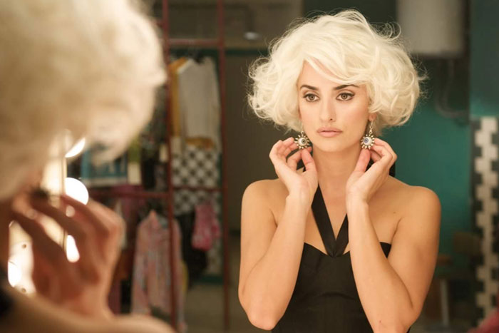 À lá Marilyn Monroe, Penelope Cruz em Abraços Partidos - para as audaciosas