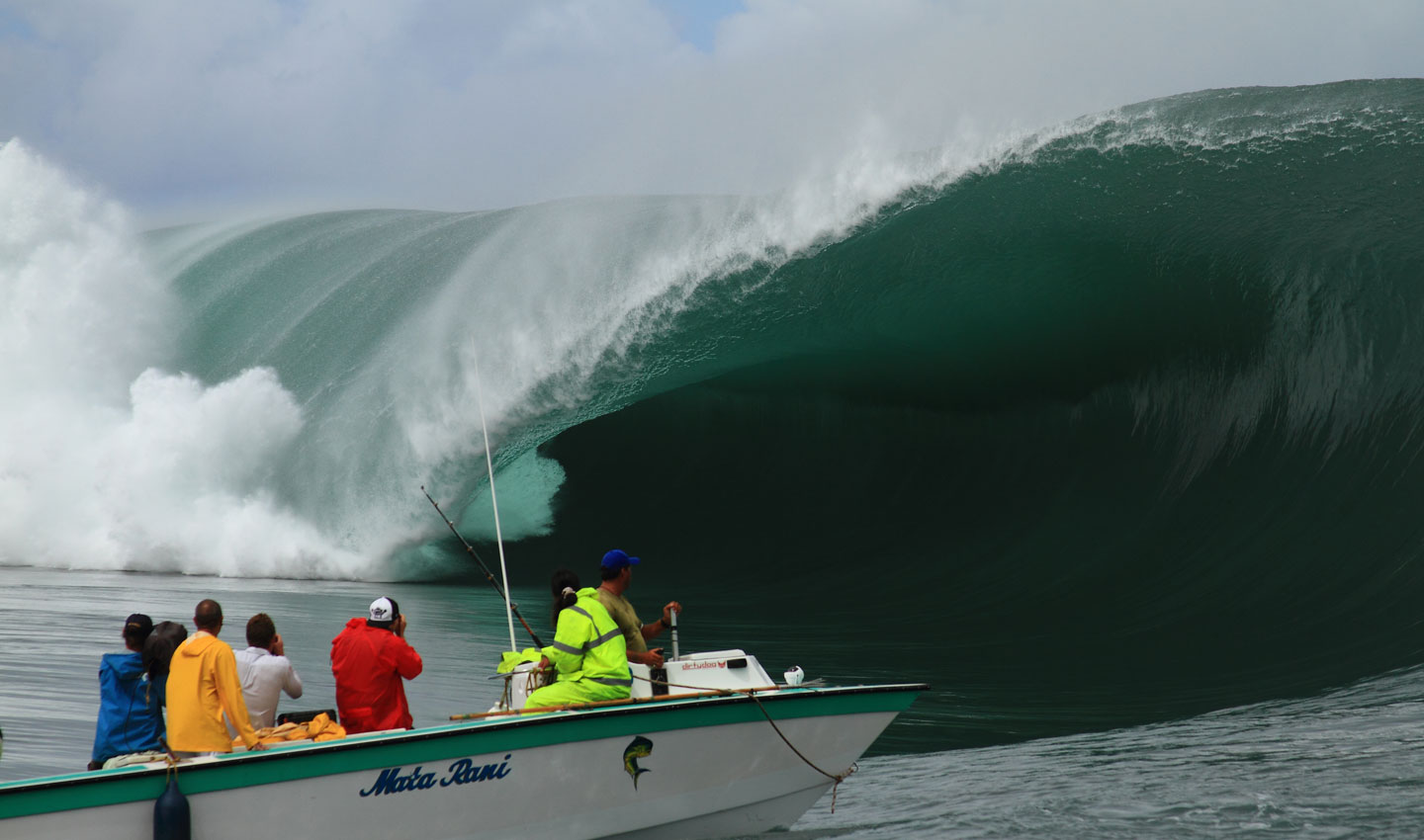 Swell histórico no Taití