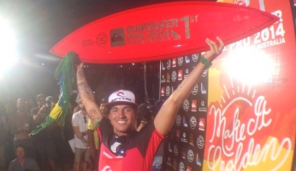 Gabriel Medina conquista título inédito para o surfe brasileiro