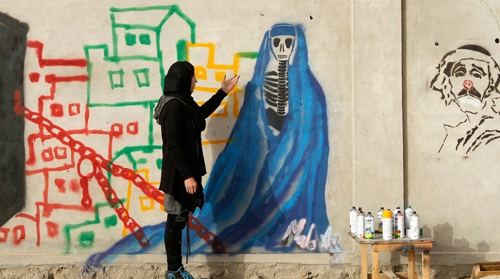 O feminino invade a arte de rua