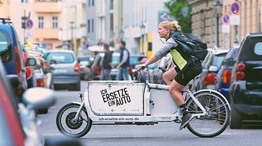 A revolução feminista da bomba de bicicleta (porque nenhum homem ajuda nessa cidade)