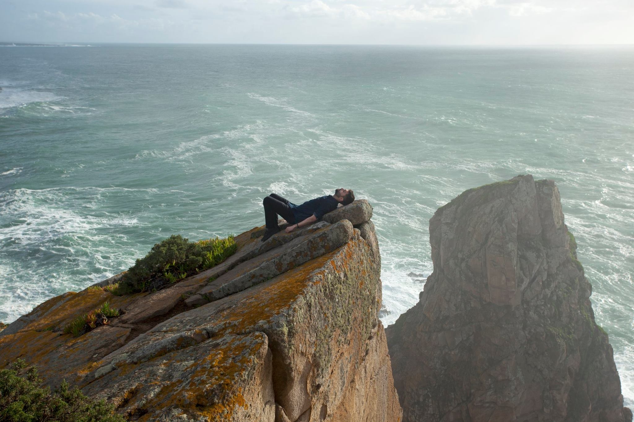 Cabo da Roca - Sintra: Uma das vistas pro mar mais bonitas que já vi na vida. Lugar cheio de falésias e parece que é a ponta mais ocidental da Europa