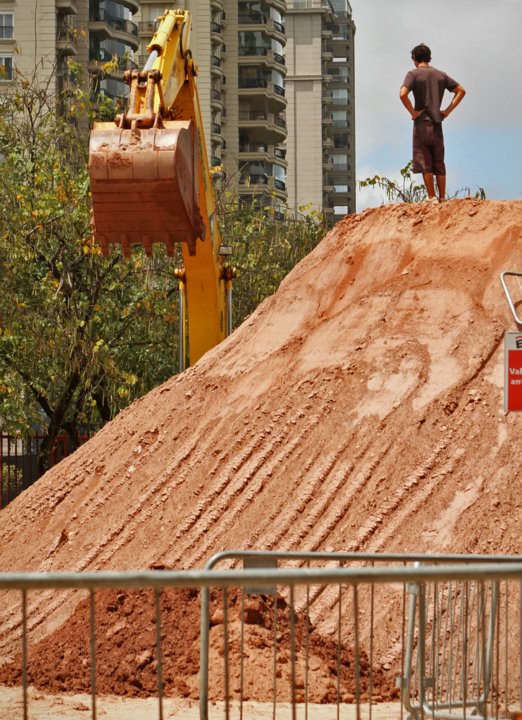 Montagem das pistas do Jump Festival 2011