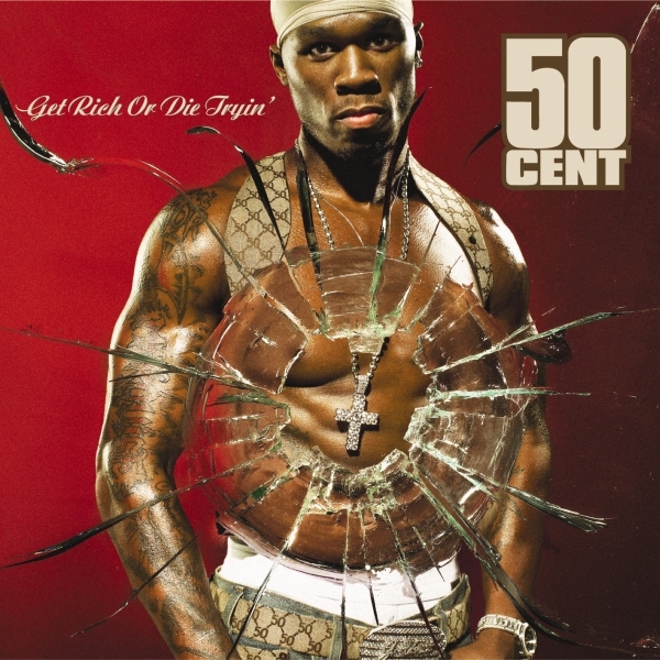 50 Cent - Get Rich or Die Tryin': o disco de estreia do rapper vendeu 872 mil cópias na semana de estreia e apresentou ao mundo a então nova cria de Eminem e Dr. Dre. Na capa, o rapper exibe o que tem de 'melhor': a barriga tanquinho e o gosto por jóias ostensivas