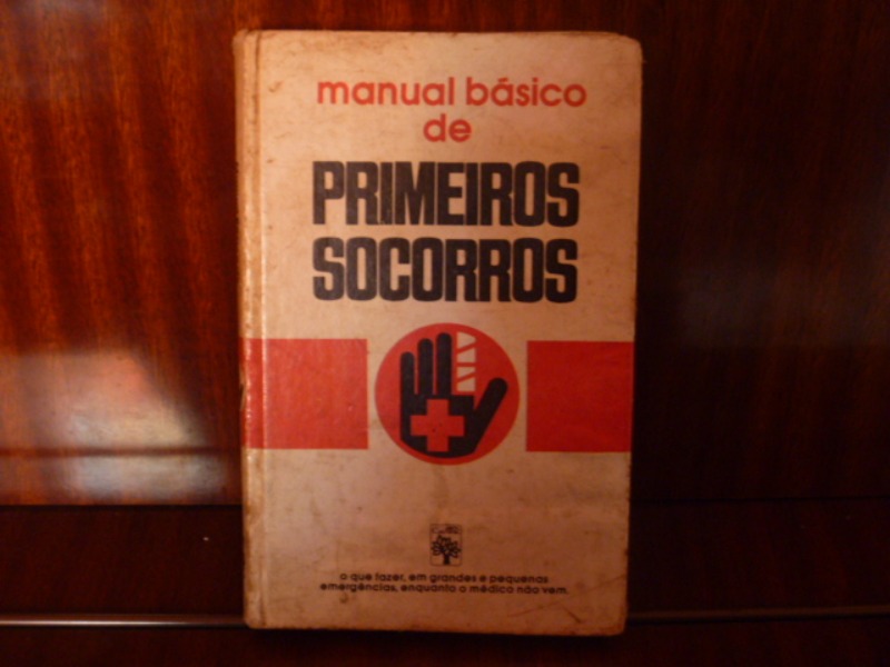 Nem do livro de Primeiros Socorros ele conseguiu se desfazer