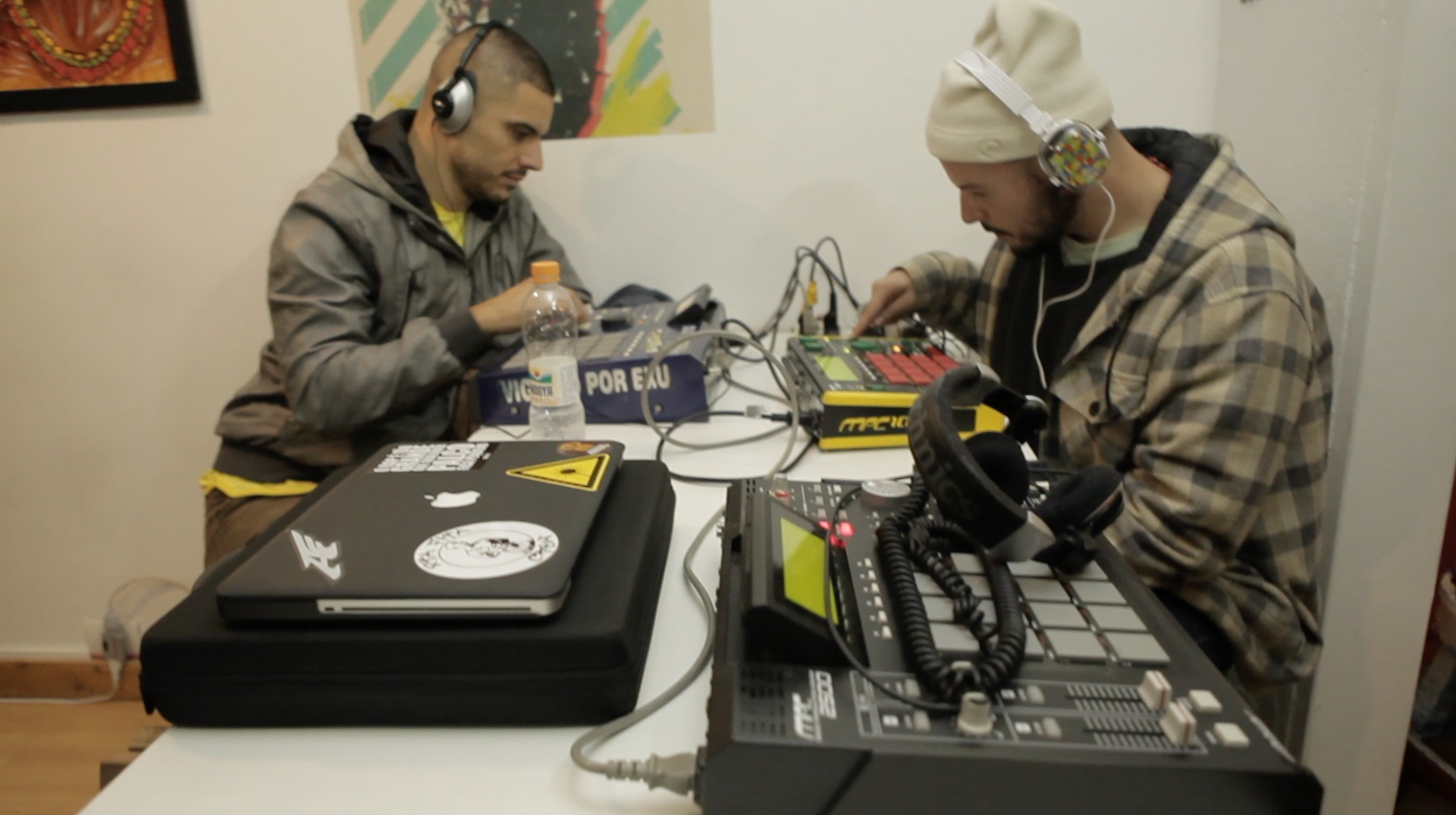 Casa Brasilis reúne beatmakers para fazer um som