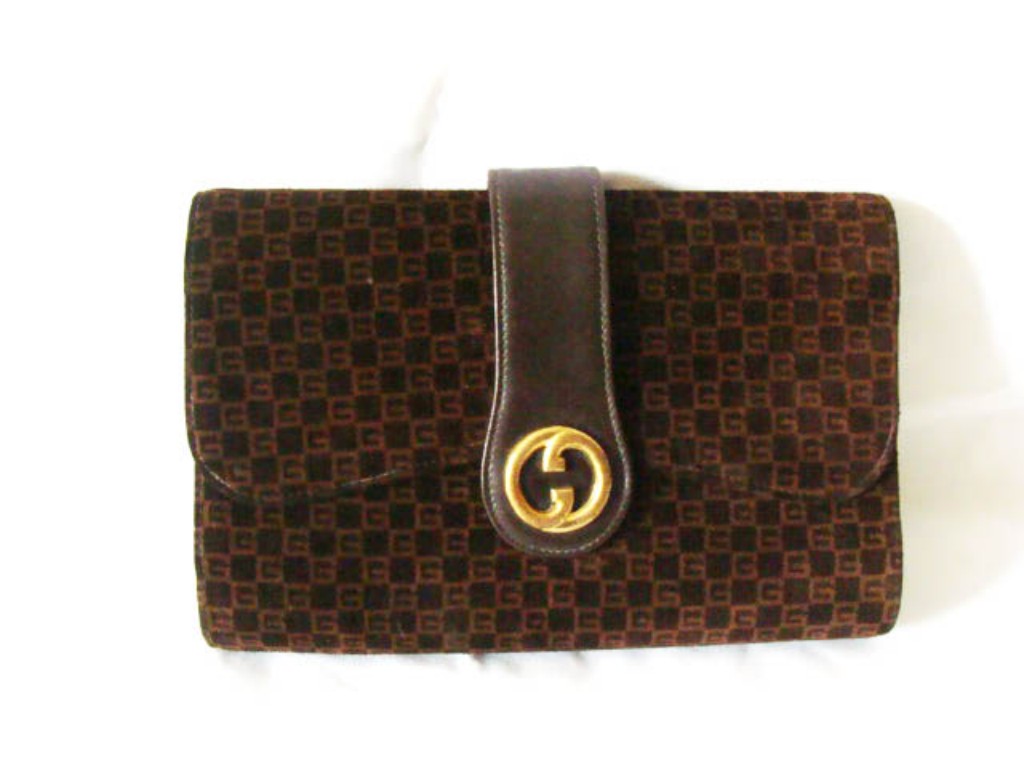 Carteirinha Gucci - R$ 280