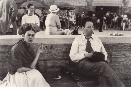 Diego Rivera fumando charuto, Frida Khalo tomando sorvete