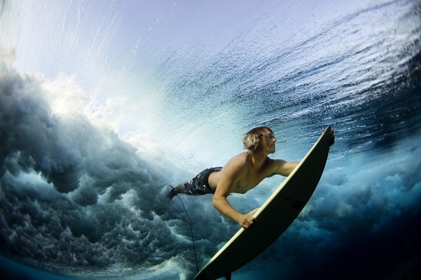 Underwater Surf