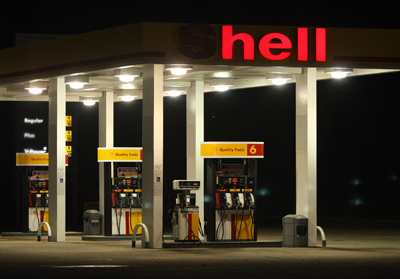 Shell sem S virou Hell, nesse posto. (Hell = inferno!)