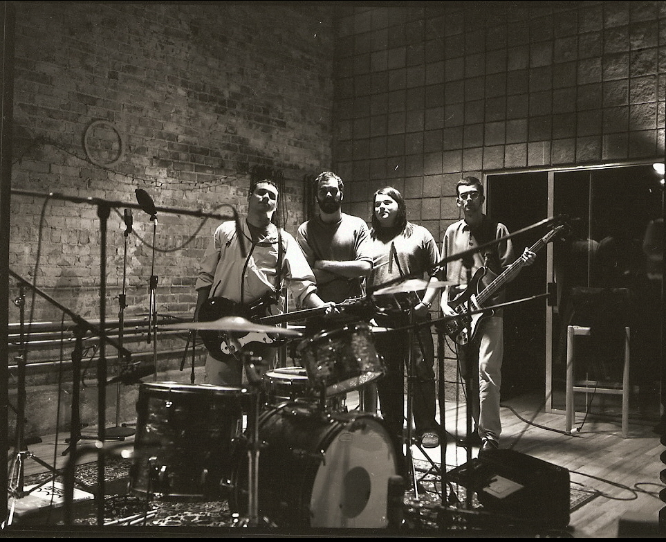 MQN no Zero Return Studios dos Man Or Astroman? , Atlanta - USA, gravando o primeiro album Hellburst (CJ, Miranda, Nobre e Georgebas)