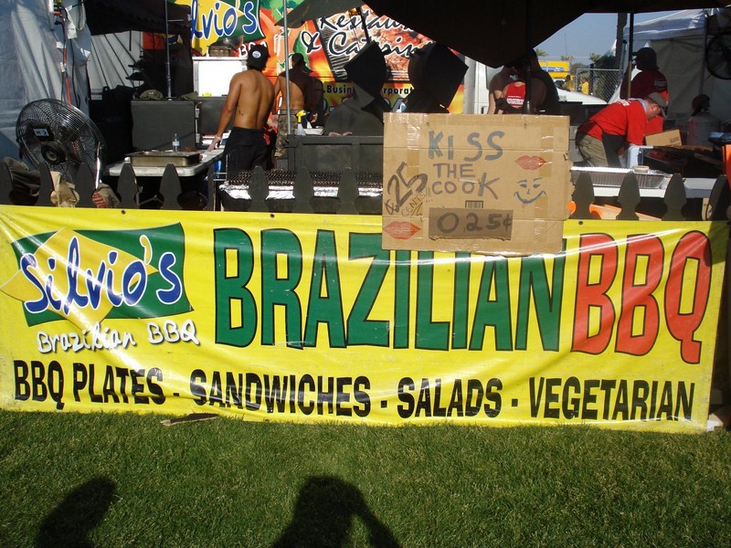Tenda de comida brasileira no Coachella