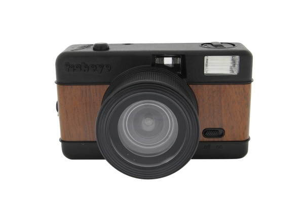 Uma Lomo Fisheye pode ser uma boa pra quem gosta de fotografar rolês de skate. R$ 112 + frete