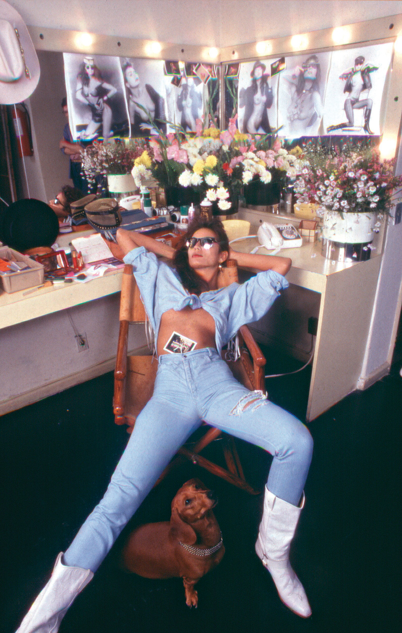 A glamourosa Luiza Brunet, em foto que antecipou David LaChapelle em 20 anos