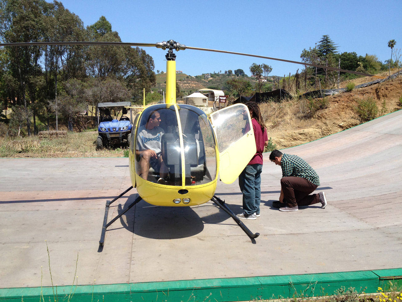 Helicóptero estacionado na Mega Rampa do Bob