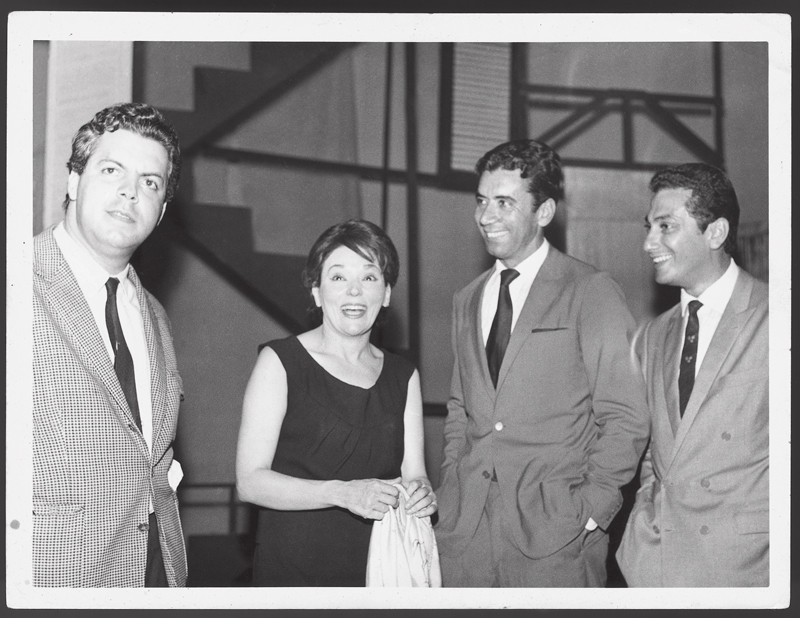 Com a atriz Bibi Ferreira em 1960, na TV Excelsior