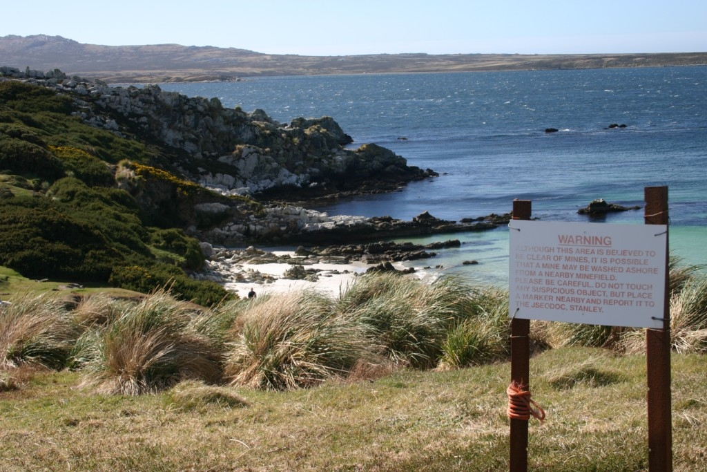 Praia proibida, onde havia um campo minado ativo