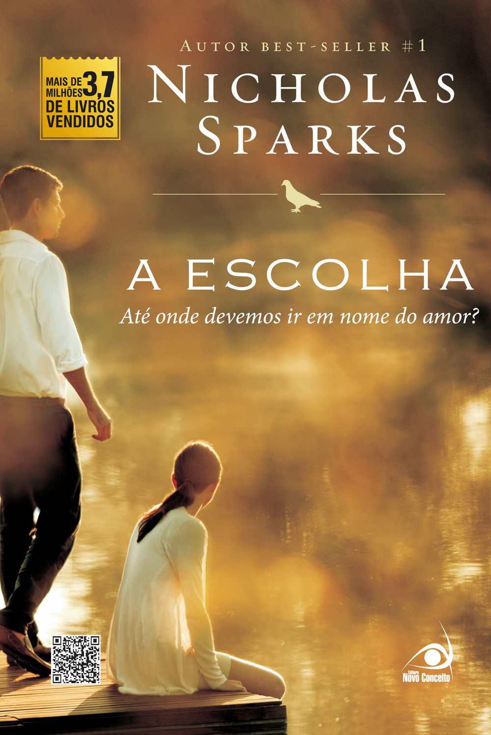 Nathali Addesso, estagiária de produção: 'A escolha', de Nicholas Sparks - “ É um livro de aventuras, que me conquistou por surpreender durante toda a narrativa. Antes de te entregar um final feliz, o autor joga com situações completamente inusitadas. E é tão interessante que você não vai precisar de um mês inteiro para devorá-lo”