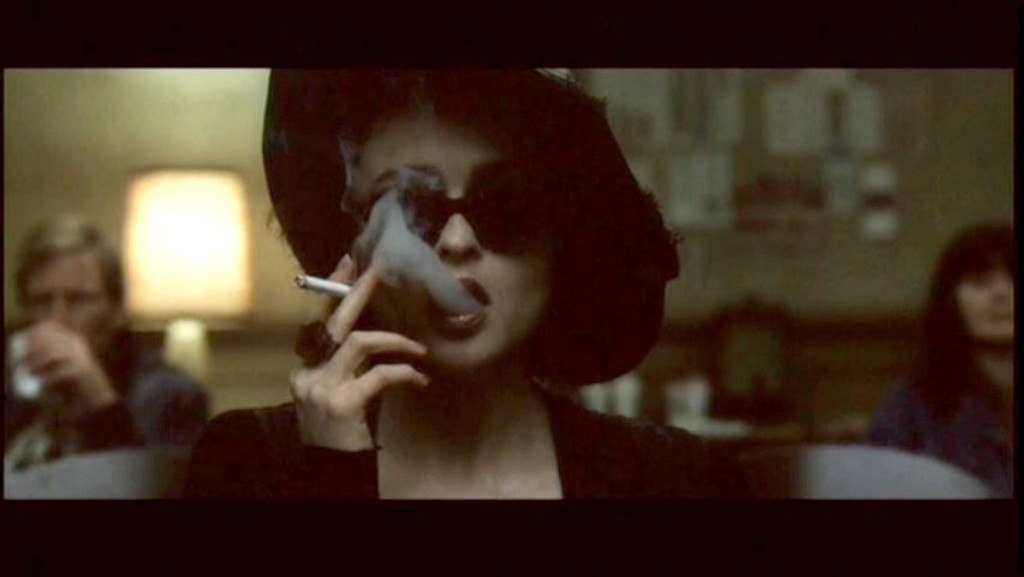 Marla Singer (Helena Bonham-Carter), Clube da Luta (1999) - Única personagem feminina de destaque no filme. Suicida, depressiva e viciada em drogas pesadas, só poderia mesmo ter atraído o esquizofrênico Jack (Edward Norton)