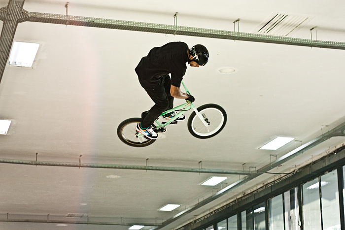 BMX na pista montada no FestivAlma