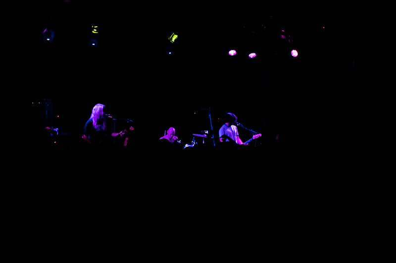 Dinosaur Jr. ontem (29) no Comitê Club, em São Paulo