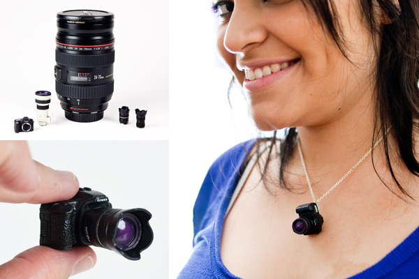 Os mini-equipamentos fotográficos são iguaiszinhos aos originais, tem lentes intercambiáveis e além de enfeitar, podem servir de pingente. R$50 (o kit) +frete