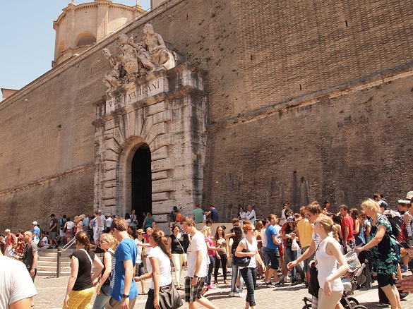 Uma tour de exploração no Musei Vaticani, Basílica de São Pedro e na Capela Sistina