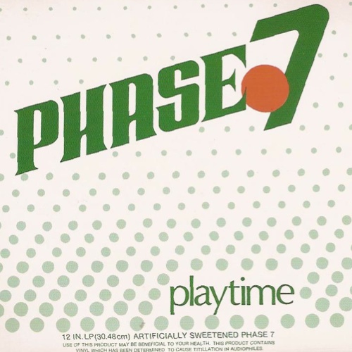 8. Phase 7, 'Playtime' (1980, Broad Records): Se você fosse para a balada em qualquer noite dos anos 80, provavelmente veria Phase VII, o grupo mais talentoso do R&B de Honolulu. O grupo ficou conhecido por sua descolada seção de metais, mas seu comportamento no palco era tão legal quanto. Ainda bem que Playtime preservou esses interlúdios divertidos, porque, apesar de trazer os grooves mais funkeados da época ser algo importante, foi fazer a audiência rir que fez com que Phase VII fosse um dos grupos mais divertidos de seu tempo