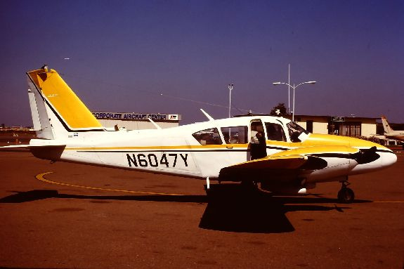 Piper PA-23