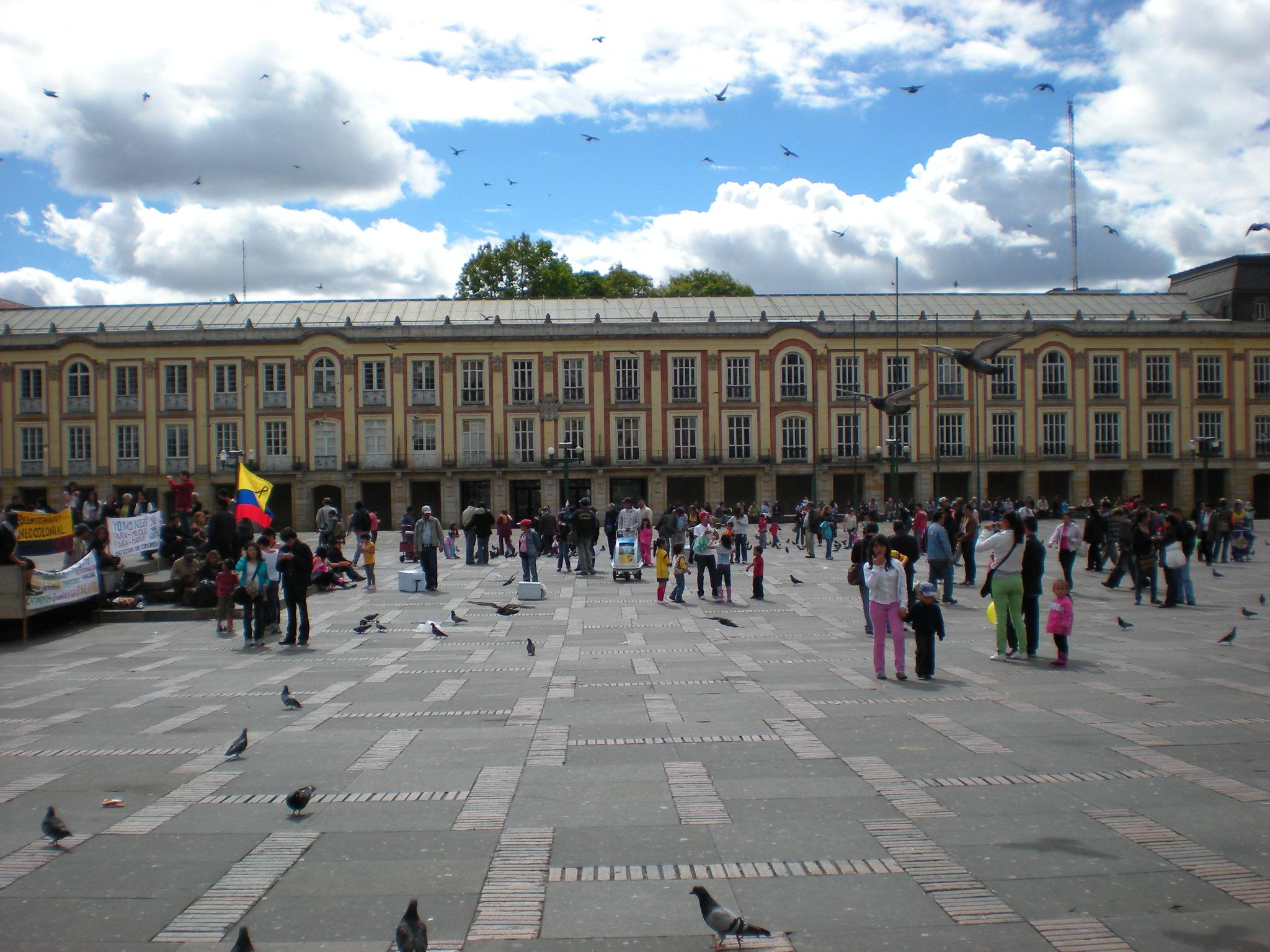 Praça Simón Bolívar_2