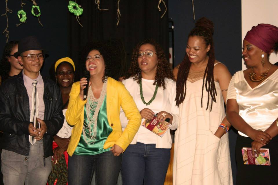 Primeiro lançamento de Pretextos de Mulheres Negras, na Ação Edcativa, em São Paulo