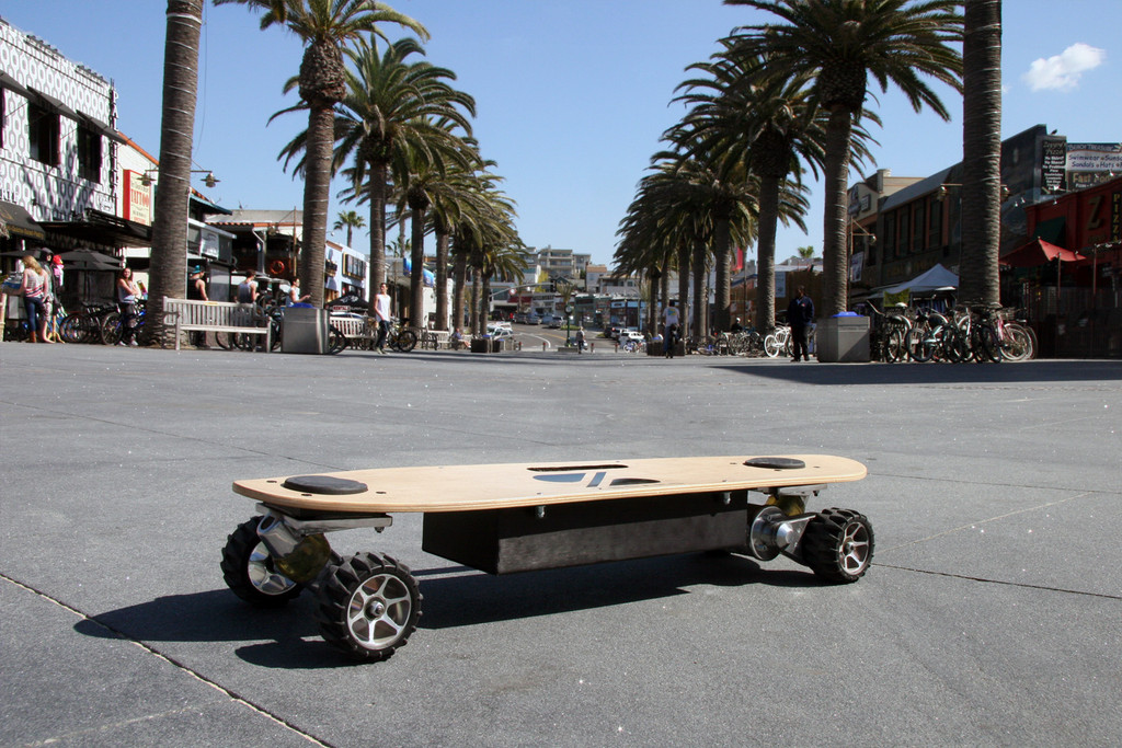 O skate elétrico da ZBoards vai revolucionar a forma que você vê o carrinho