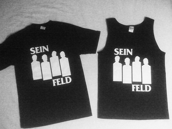 Seinfeld + Black Flag - O logotipo dessa banda de Los Angeles está em tatuagens, camisetas, caneca, bolas de futebol e tudo o que é produto de merchandising. E os fãs de Seinfeld são dos mais fanáticos que existem. A união dos dois, então, garante chamar a atenção