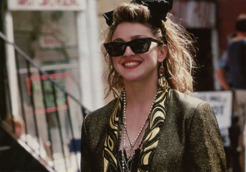 Susan (Madonna), Procura-se Susan Desesperadamente (1985) - Em seu melhor papel no cinema até hoje, Madonna faz o papel de Susan, garota esperta, cínica e debochada como ela própria. Suas roupas   e acessórios nesta época tornaram-se mania mundial