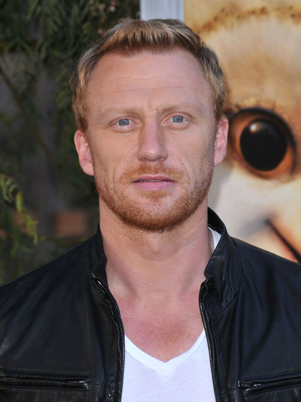 Kevin McKidd - Ao lado de Ewan McGregor como representantes da Escócia (país que compete com a   Irlanda pelo maior número de cabeças vermelhas do mundo), o ator do série Gray s Anatomy mostrou  que além de atuar canta muito bem, após fazer uma performance em um dos episódios do seriado