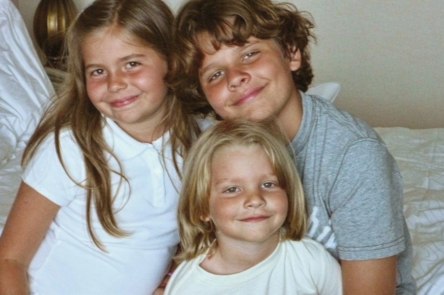 Giovanna, Gabriel e Rafael, em 2008. Hoje, têm 9, 13 e 5 anos