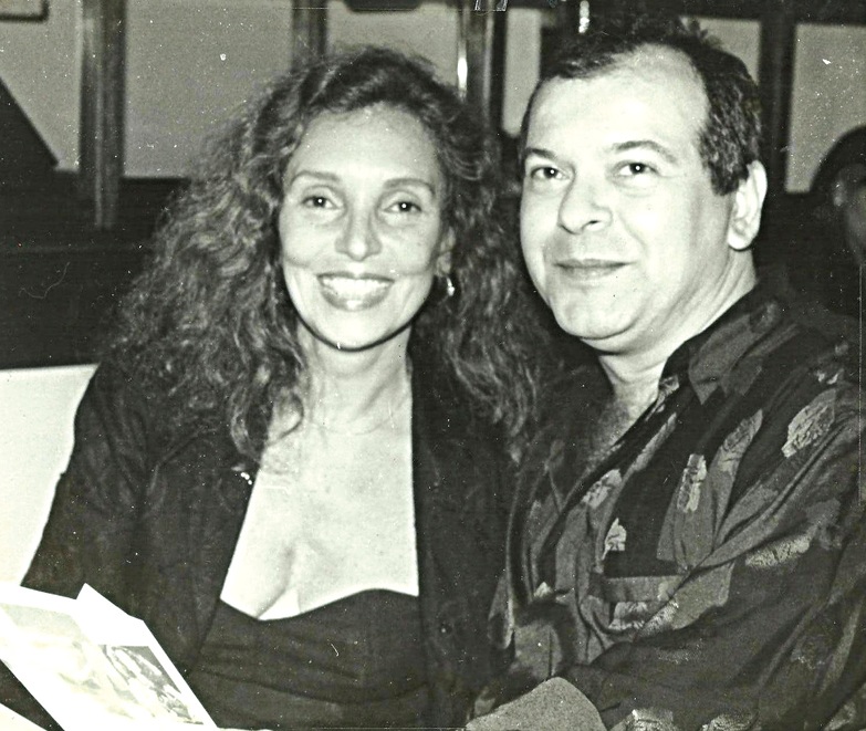 Maria Lucia  e Jayme no lançamento  de Além da Arrebentação, nos anos 80