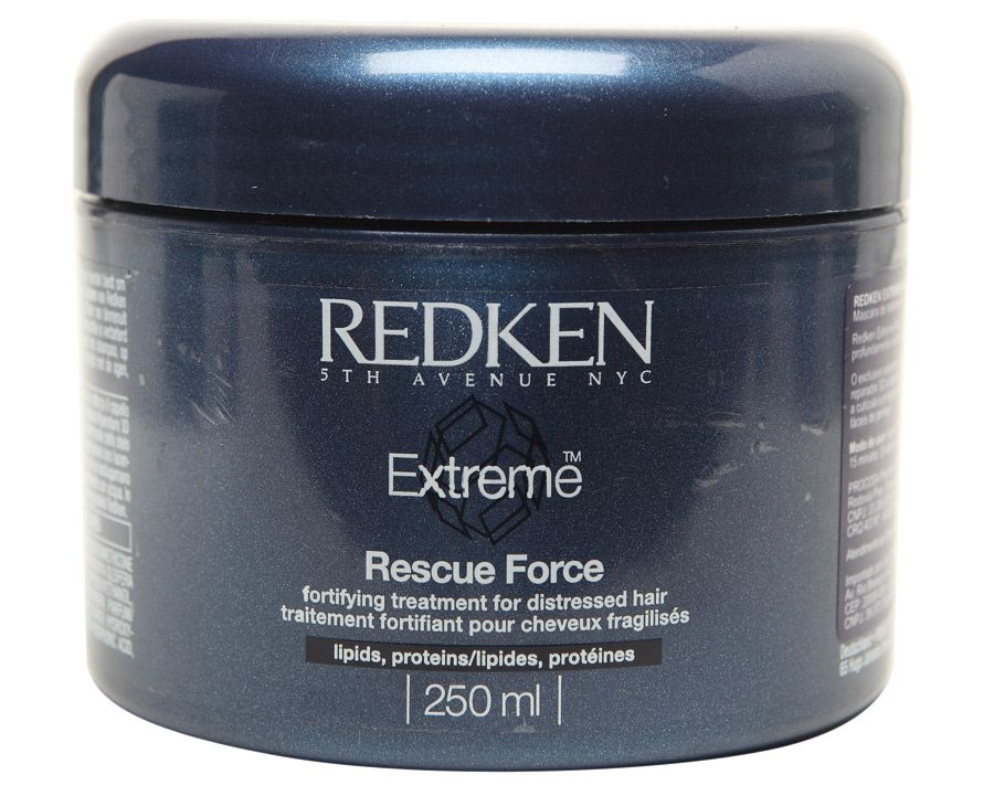 Redken Extreme Rescue Force, R$ 99: reconstrói os cabelos danificados, criando  uma película protetora ao redor dos fios. Redken 0800-7017237