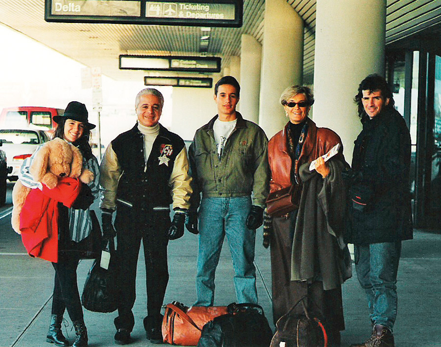 De férias em NY, em 1995:  Roberta, o pai, Roberto,  o irmão, Rodolfo, a mãe,  Maria Alice, e o meio-irmão Jomar Junior