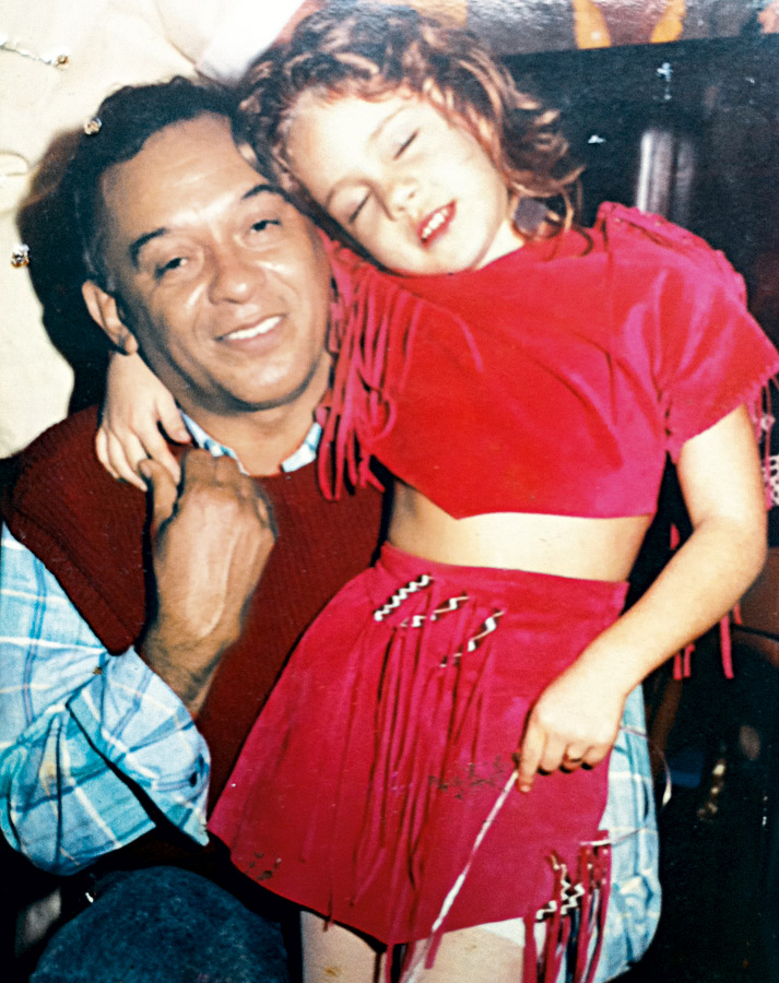 Com o pai, Julio, que morreu quando Leandra tinha 12 anos
