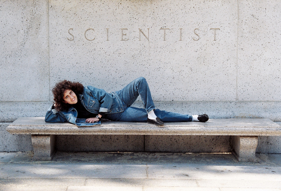 A cientista no Museu de História Natural de Nova York, em 1991, época  do doutorado