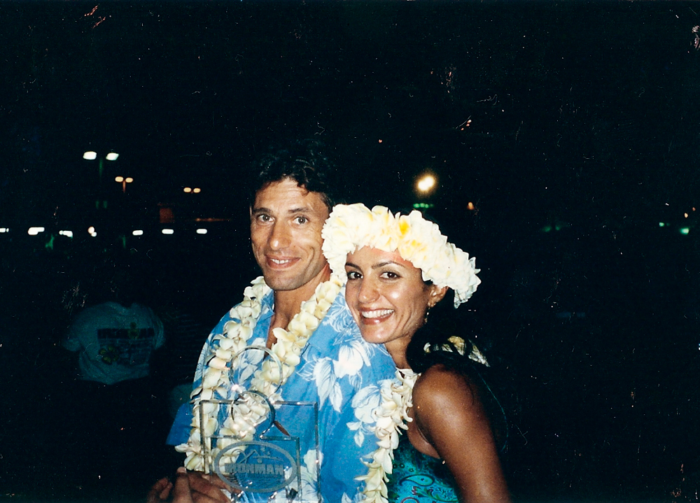2002 “Comemorando com Sergio no Havaí.”
