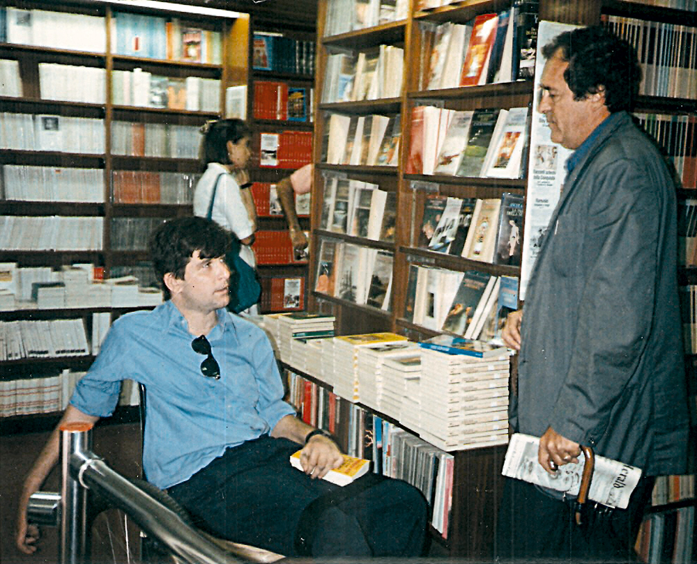 Em Roma,  em 1989, ao lançar  a versão italiana do livro, Feliz ano velho, Marcelo  encontra o cineasta Bernardo Bertolucci