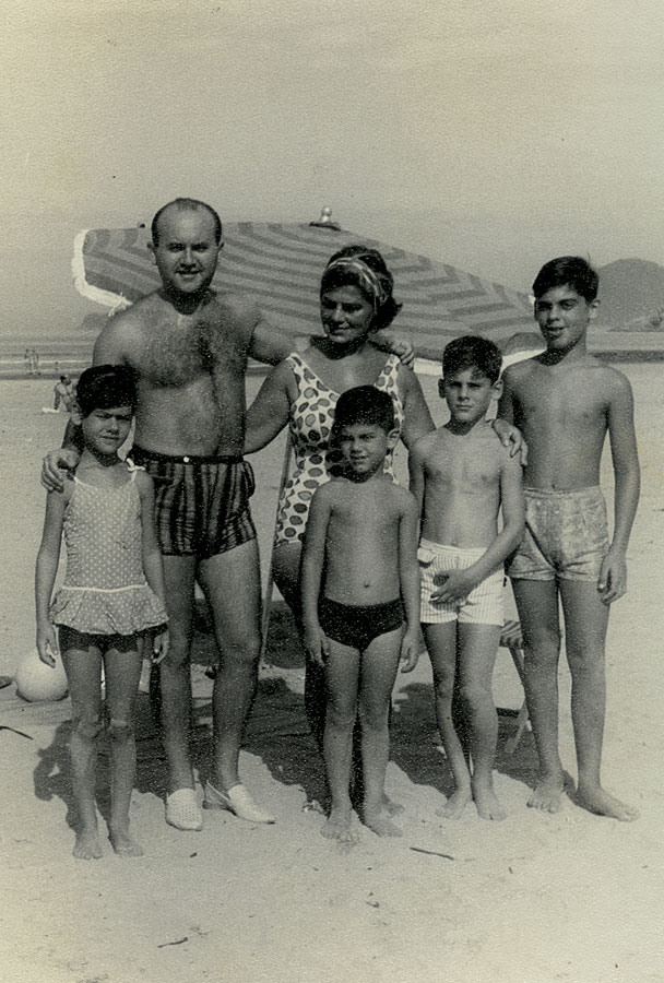 Família  reunida em Santos (SP), em maio de 1964