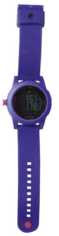 10. Relógio Nixon: “Vejo a hora no celular, mas preciso de relógio no braço.”
