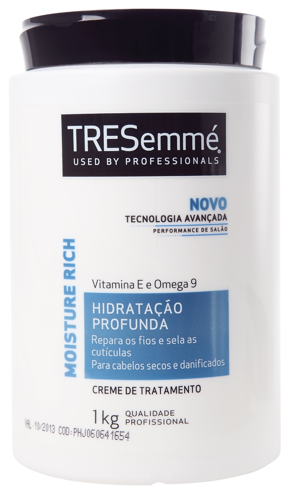 Versão big - Marca queridinha das americanas, a TRESemmé tem tudo para logo, logo virar figurinha fácil nos salões e no nécessaire das brasileiras. Com a promessa de um tratamento profissional que você pode levar para casa, o preço poderia ser salgado, mas passa longe disso. A versão do creme de tratamento com 1 Kg sai por R$ 16,99. E os outros produtos da linha continuam na mesma base de preço. Vai lá: R$ 16,99. 0800-7074471